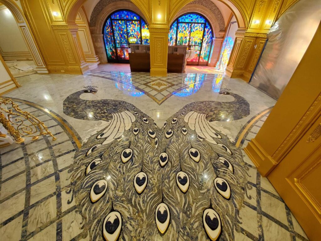 Foyer chandelier with high ceiling by Andrea D'Alessio